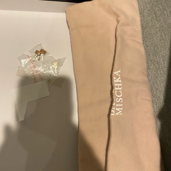 BNIB  Badgley Mischka Lesley Open Toe Bridal Strappy Pump Ivory Lace Size 8 1/2 - Picture 3 of 10